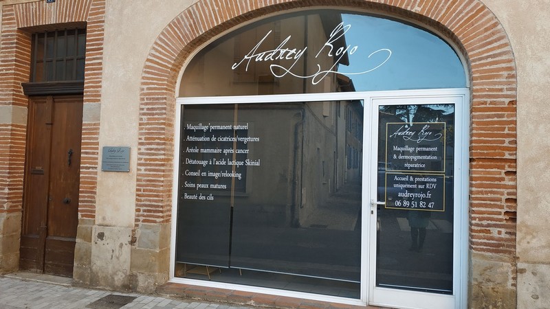 Cabinet de maquillage permanent et détatouage à Lavaur Maquillage permanent Lavaur rue pere colin